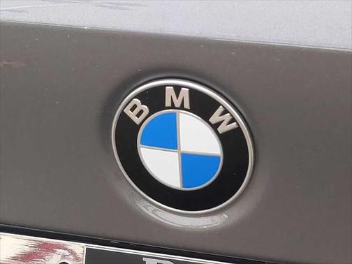 2025 BMW 330 i xDrive