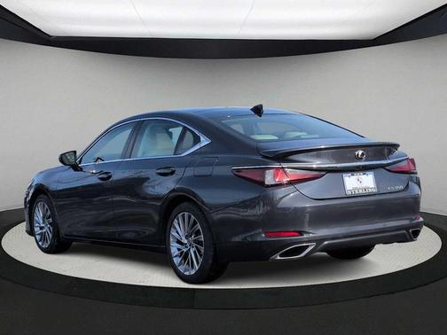 2022 Lexus ES 350 Ultra Luxury