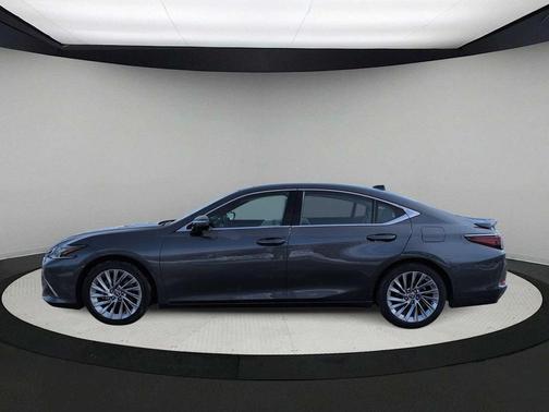 2022 Lexus ES 350 Ultra Luxury