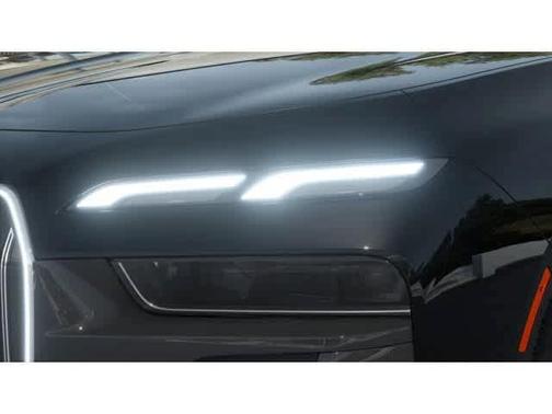 2026 BMW 740 i xDrive