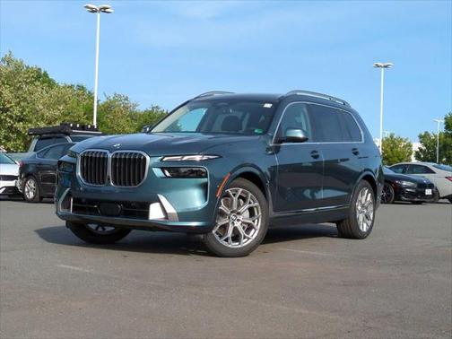 2025 BMW X7 xDrive40i