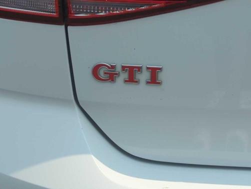 2021 Volkswagen Golf GTI 2.0T SE