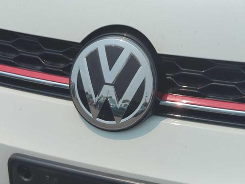 2021 Volkswagen Golf GTI 2.0T SE