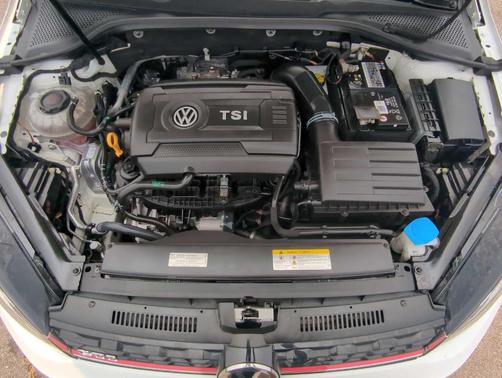 2021 Volkswagen Golf GTI 2.0T SE