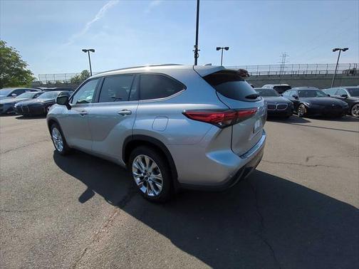 2021 Toyota Highlander Hybrid Limited
