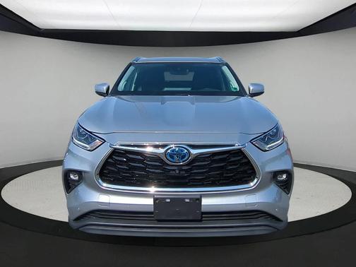 2021 Toyota Highlander Hybrid Limited