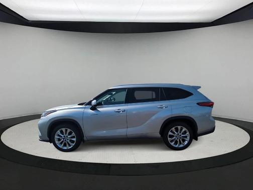 2021 Toyota Highlander Hybrid Limited