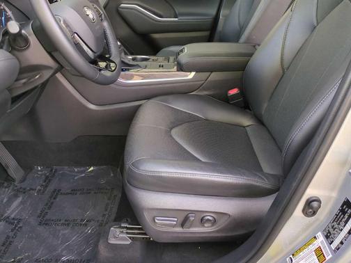 2021 Toyota Highlander Hybrid Limited