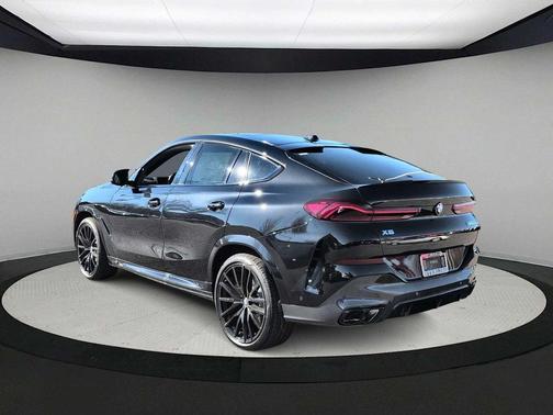 2026 BMW X6 M60i