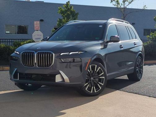 2025 BMW X7 xDrive40i