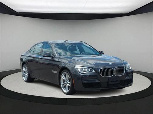 2015 BMW 750 i