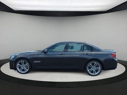 2015 BMW 750 i