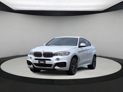 Mineral White Metallic 2019 BMW X6 xDrive50i