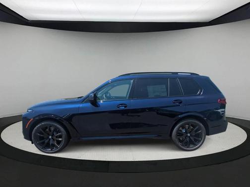 2026 BMW X7 M60i