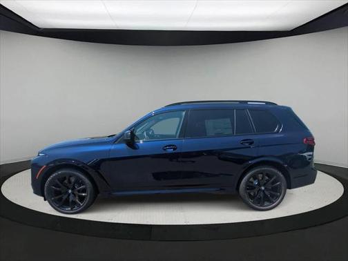 2026 BMW X7 M60i