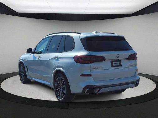 2022 BMW X5 PHEV xDrive45e