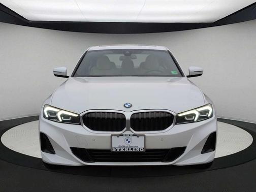 2023 BMW 330 i xDrive