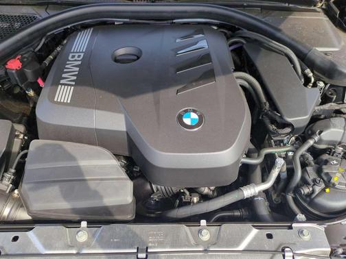 2025 BMW 330 i xDrive