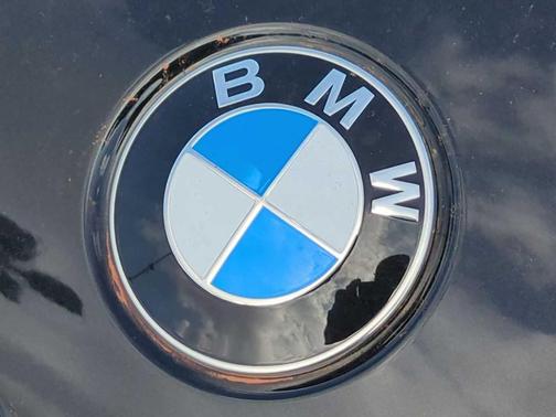 2025 BMW 330 i xDrive
