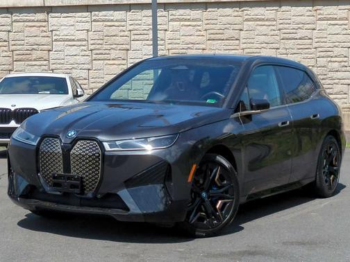 2023 BMW iX M60