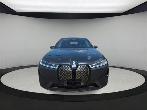 2023 BMW iX M60
