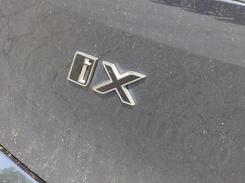 2023 BMW iX M60