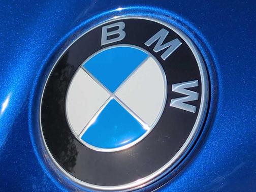 2025 BMW XM Base