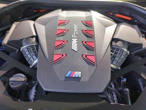 2025 BMW XM Base