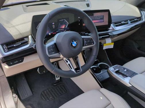 2025 BMW X2 xDrive28i