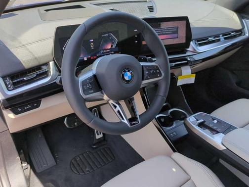 2025 BMW X2 xDrive28i