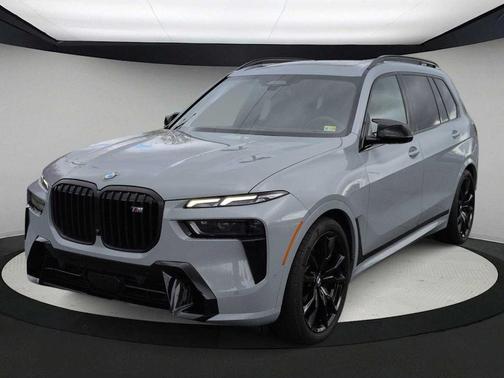 2025 BMW X7 M60i