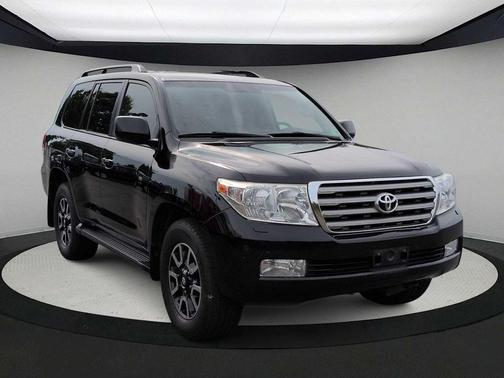 2011 Toyota Land Cruiser V8