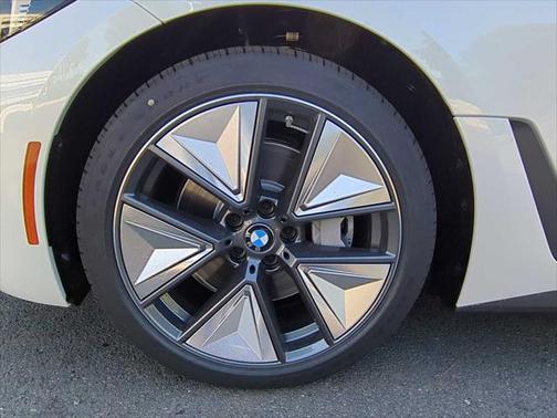 2025 BMW i4 Gran Coupe xDrive40