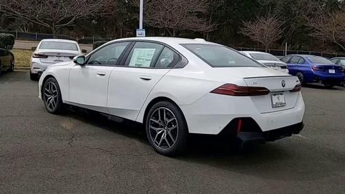 2025 BMW i5 xDrive40