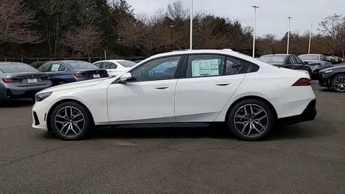 2025 BMW i5 xDrive40