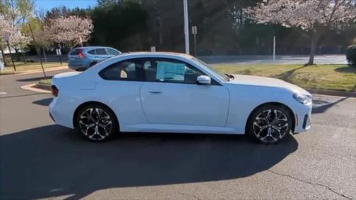2025 BMW 230 i xDrive