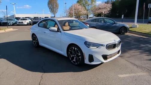 2025 BMW 230 i xDrive