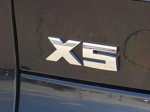 2024 BMW X5 M60i