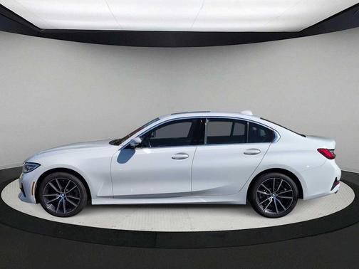 2019 BMW 330 i xDrive