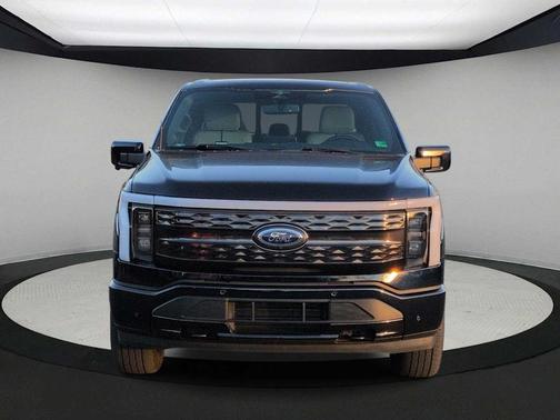 2023 Ford F-150 Lightning Platinum
