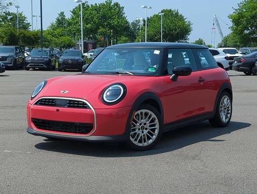 2025 MINI Hardtop Cooper