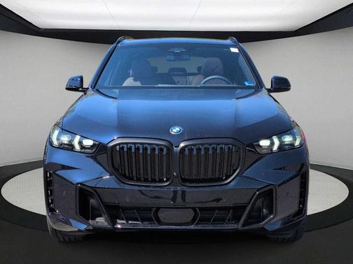 Black 2026 BMW X5 PHEV xDrive50e