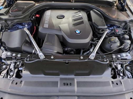 2025 BMW 530 i xDrive