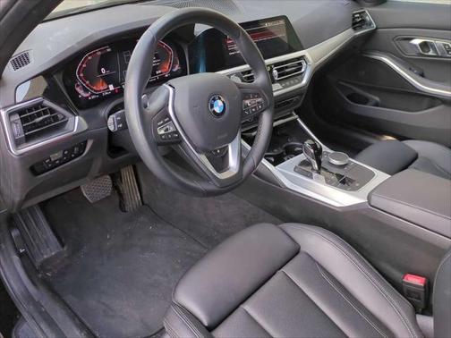 2022 BMW 330 i xDrive