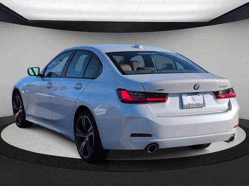 2023 BMW 330 i xDrive