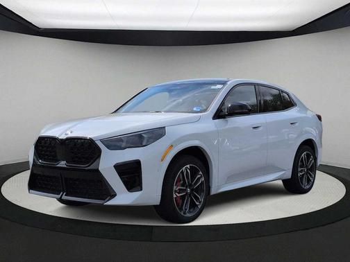 Alpine White 2026 BMW X2 xDrive28i