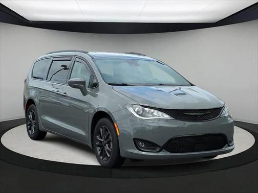 2020 Chrysler Pacifica Launch Edition