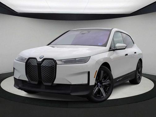 Alpine White 2022 BMW iX xDrive50