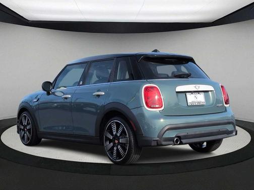 2023 MINI Hardtop Cooper
