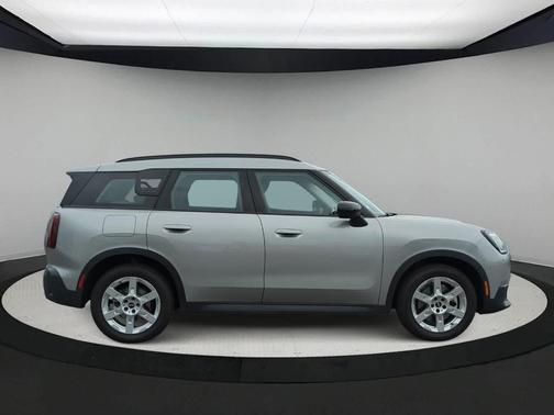 2025 MINI Countryman S